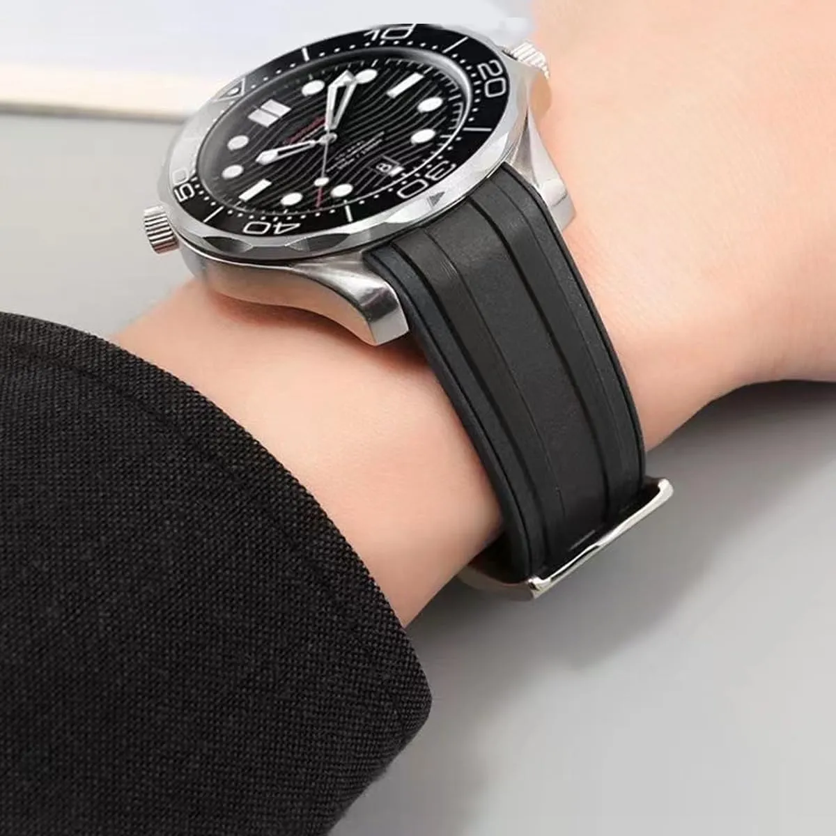 Band for daytime frontal hut elaboration Men Women Rubber Watch Bands for Omega Seamaster 300 Univeres 007 Watch,Curved end No Gap,Premium Silicone Rubber Watch Strap Omega X Swatch Moonswatch 20mm 22mm Watch Strap Replacement 