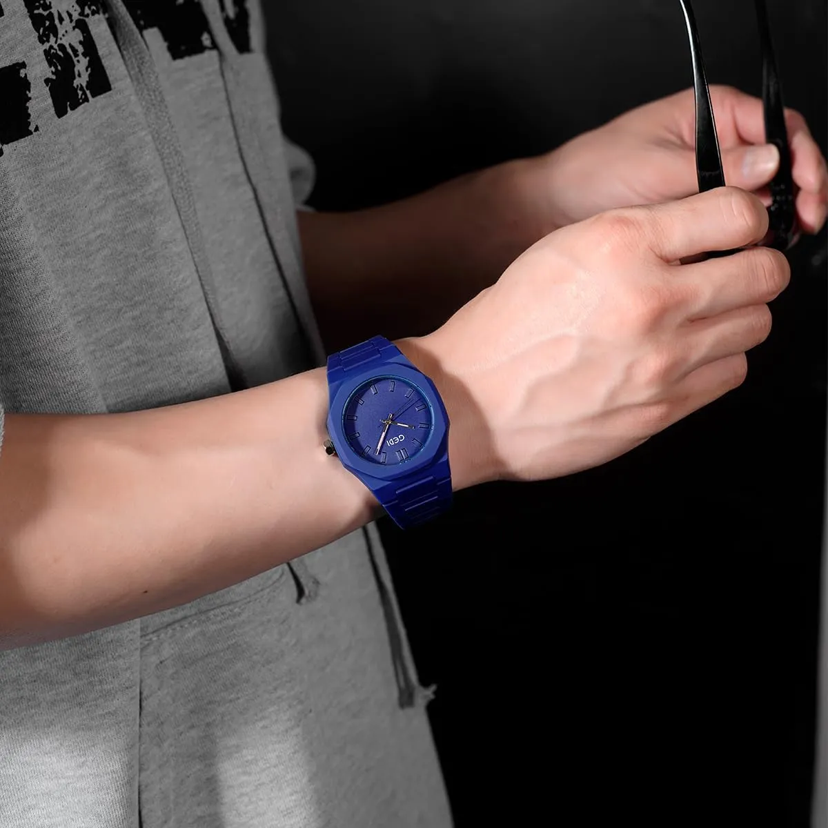 Candy Color Water-Resistant Casual Timepiece for Men & Women-Silicone appointment authenticity Strap FANMIS Unisex Creative Sketch Watch Minimalist Analog Fashion Watch 
