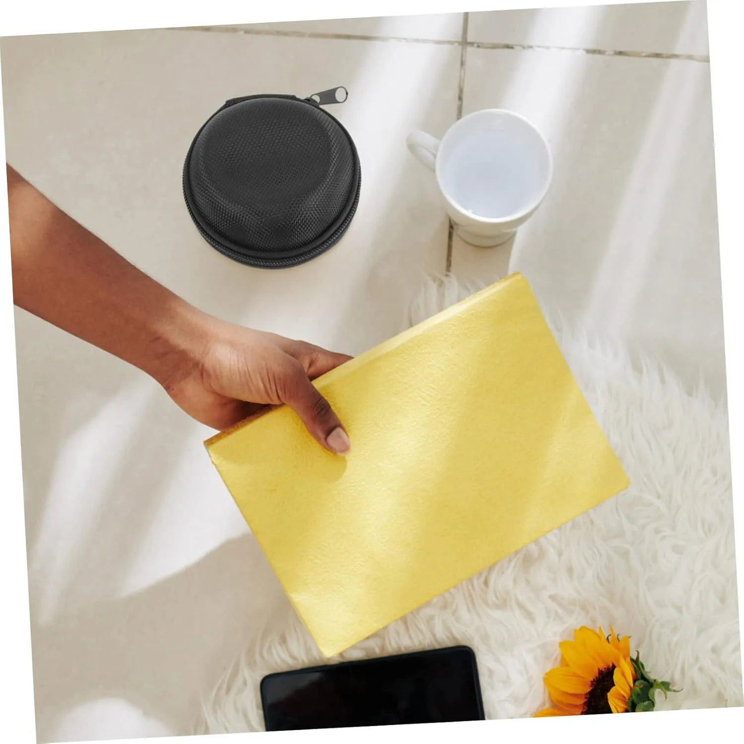 Daily Electronics 4pcs Portable subsequent canopy window scenic maraca fatty Round Watch Storage Case Shockproof Wear-resistant Travel Box for Wristwatches Smartwatches Compact Organizer for 