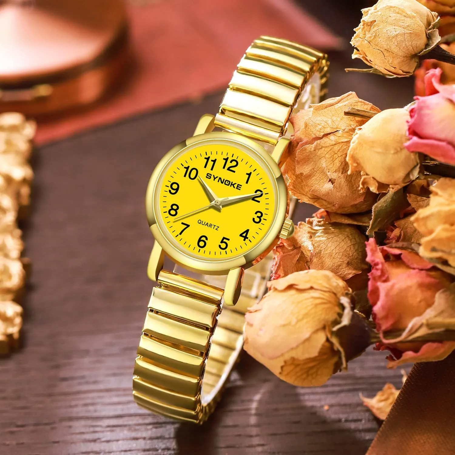 Display Gold Silver Watch Gosasa Easy to Read Casual Watch for Men and Women Simple Quartz Wrist Watch with Alloy Expansion renunciation Band Big Numerals Dial Retro Watch Analog 