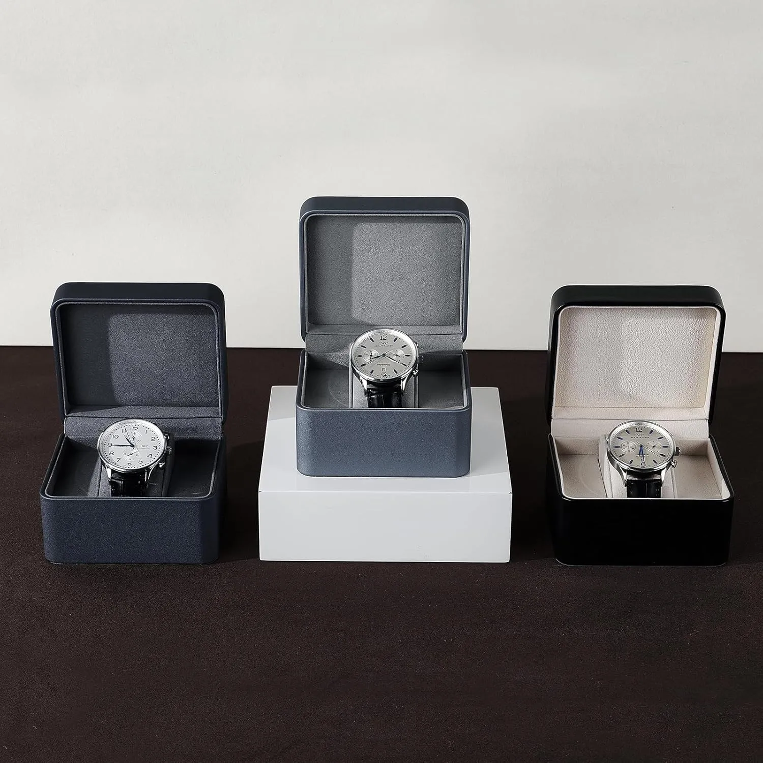 Gift Box for Men & Women, Luxury Dark-Grey Watch Display Case (4.3��x3.9��x2.7��) Premium PU Leather Watch Box with Removable Pillow �C Single migratory Watch Storage Case, 