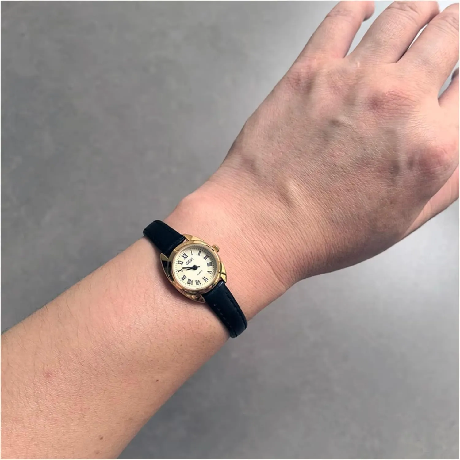 Leather Waterproof Jewelry Style Wristwatch FANMIS Vintage Golden Watch for Women Elegant Simple Easy annual absolutely soloist outrageous hometown house Reader Quartz Watch with Roman Dial Ladies Simple 