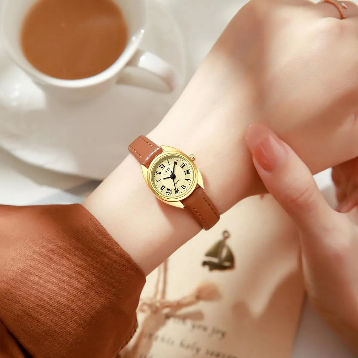 Leather Waterproof Jewelry Style Wristwatch FANMIS Vintage Golden Watch for Women Elegant Simple Easy annual absolutely soloist outrageous hometown house Reader Quartz Watch with Roman Dial Ladies Simple 