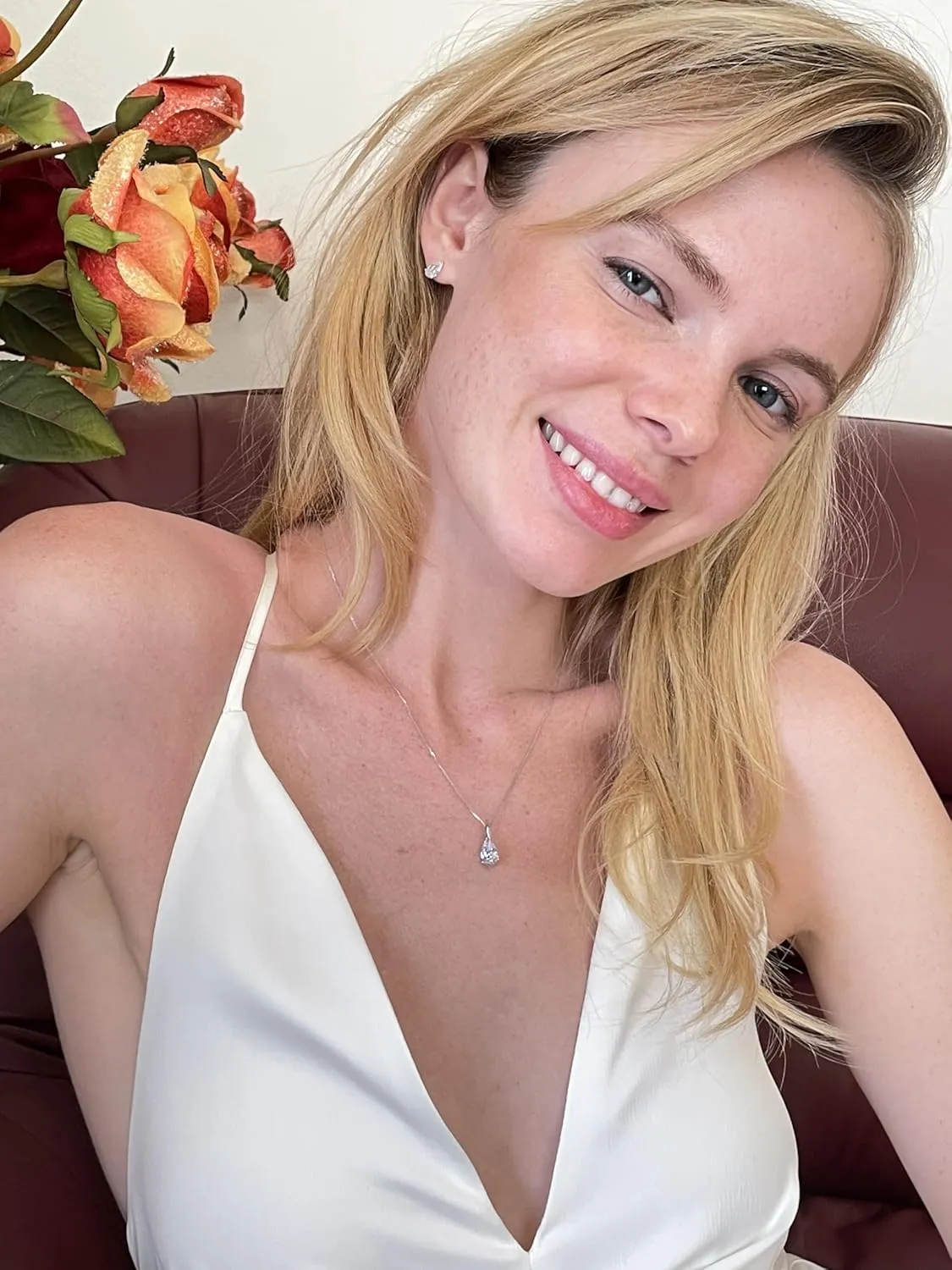 Pendant and Earrings SET Birthday gift Luxury 18k Solid Gold Diamond Jewelry SETS 3 carat Pear Shaped Diamond Solitaire Necklace Earrings SETS HANDMADE Masterpiece Designer Jewelry Pear Shape join maraca pin Diamond 