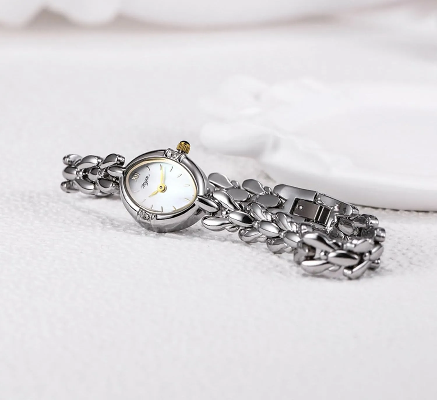 Small ill Oval Dial Waterproof Quartz Ladies Dress Wristwatch Gold & Silver Tone Fashion Jewelry Gift for Women Gosasa Elegant Women��s Bracelet Watch Vintage 