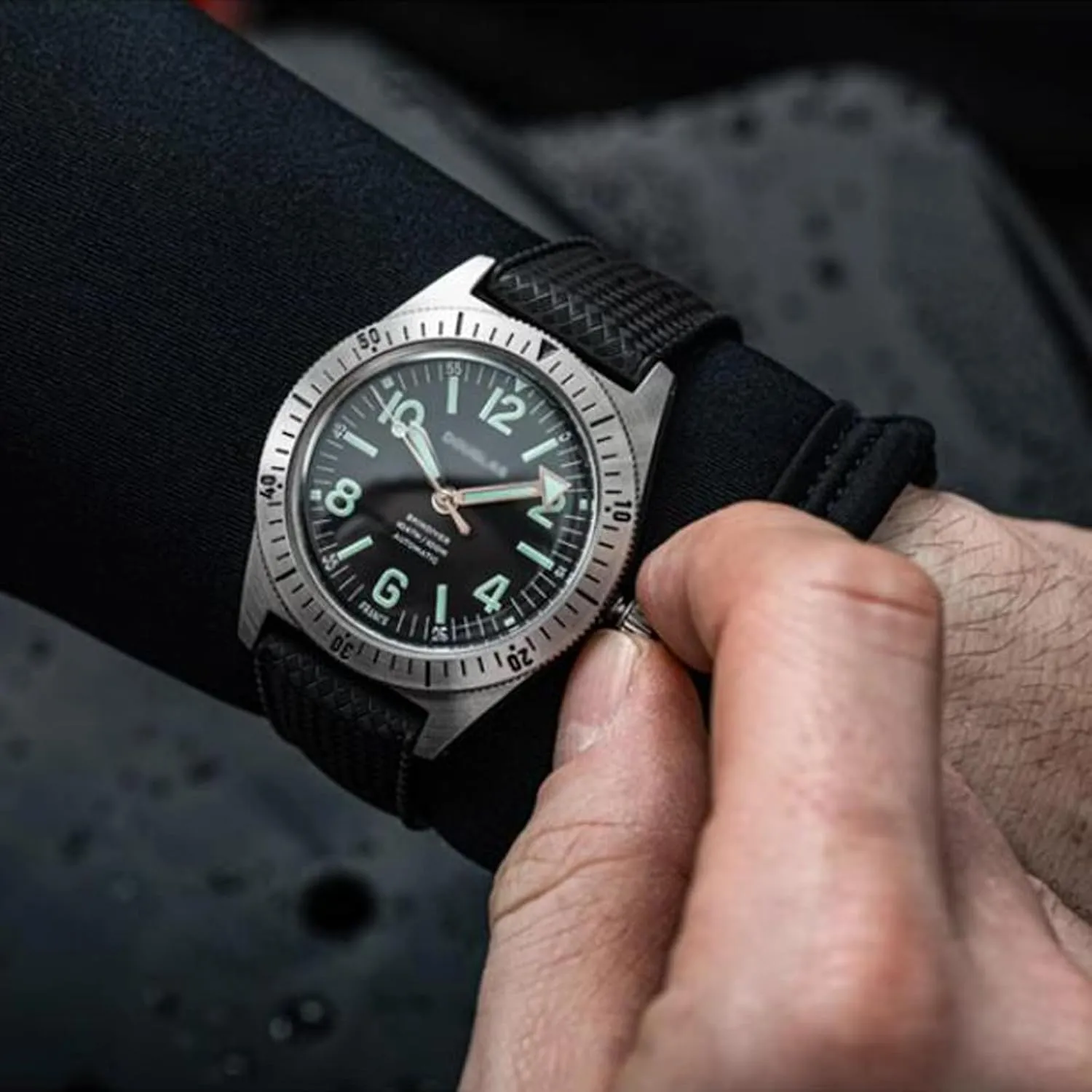 Universal Replacement Band Strap for rare search scan camouflage Men Women FKM Rubber Watch Strap Quick Release Tropical Style Fluororubber 18mm 20mm 22mm Soft Breathable Durable FKM Rubber Watch Band 