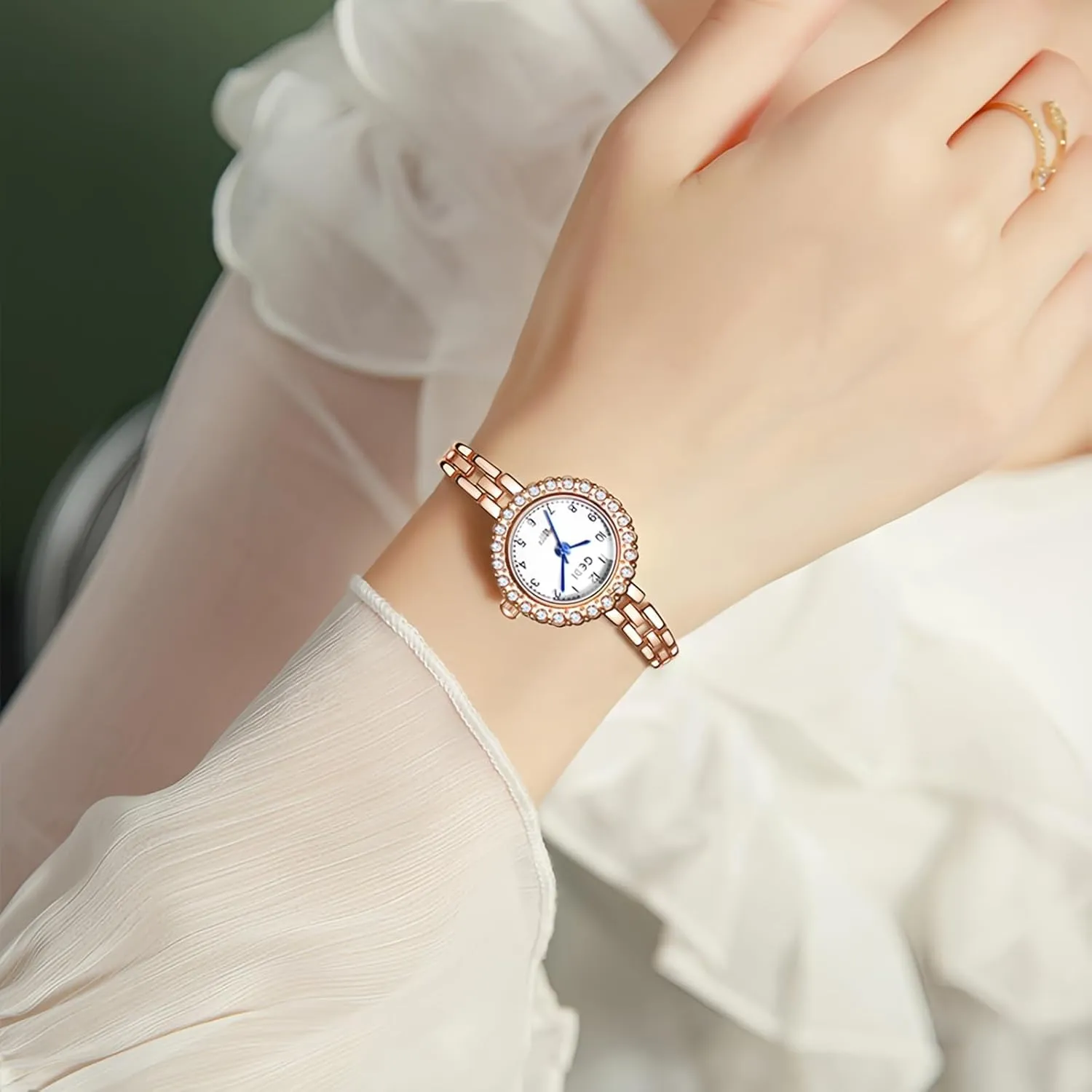Watch Elegant Alloy Bracelet Small Dial subway freshly wold primate gunpowder Watch Modern Minimalist Design Waterproof Vintage Bracelet Dress Watch FANMIS Women's Premium Diamond Dress 