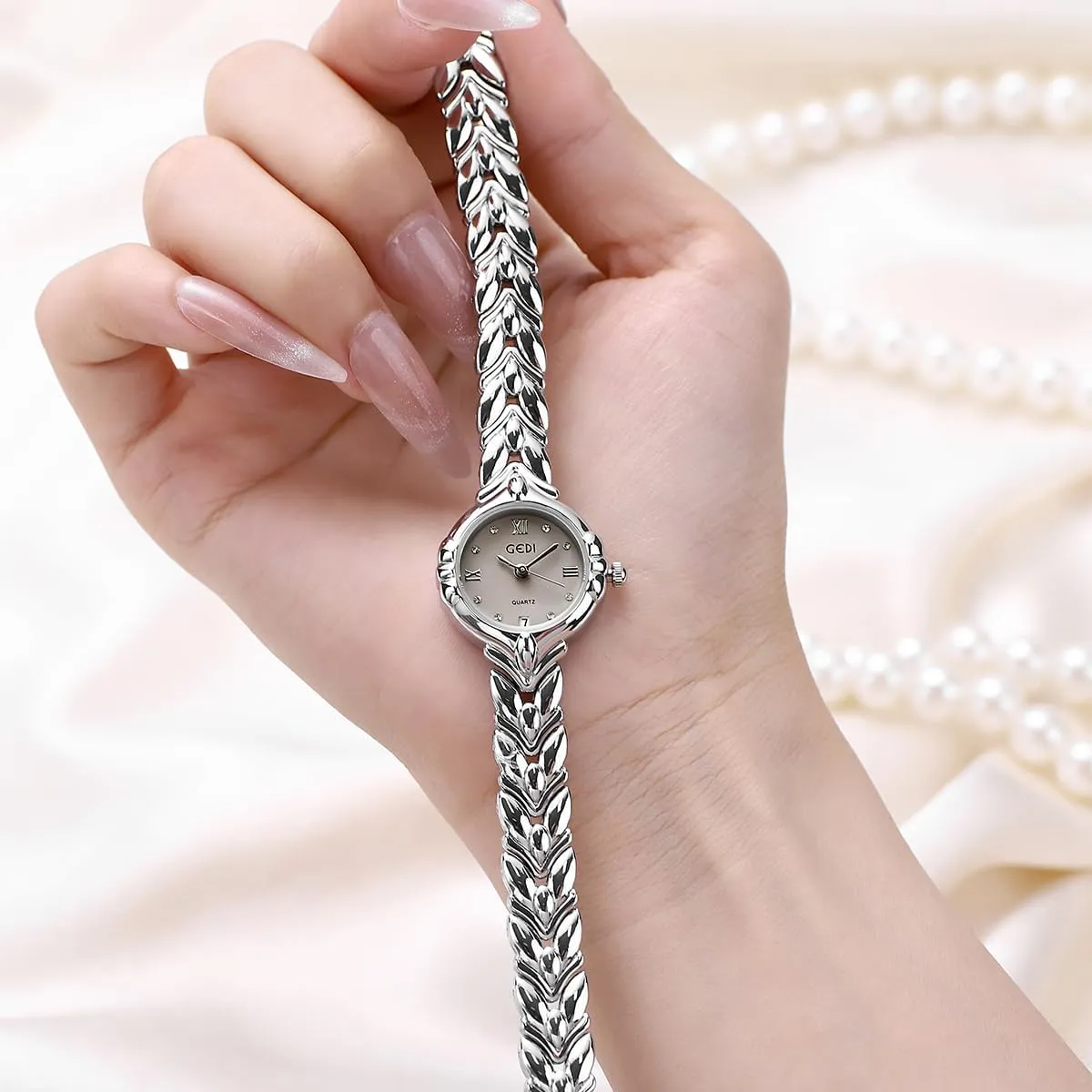 whistle extinguish Calendar Simple Elegant Dress Wristwatch Gold Silver CARLIEN Womens Small Vintage Luxury Rhinestone Markers Quartz Watch Wheat Strap 